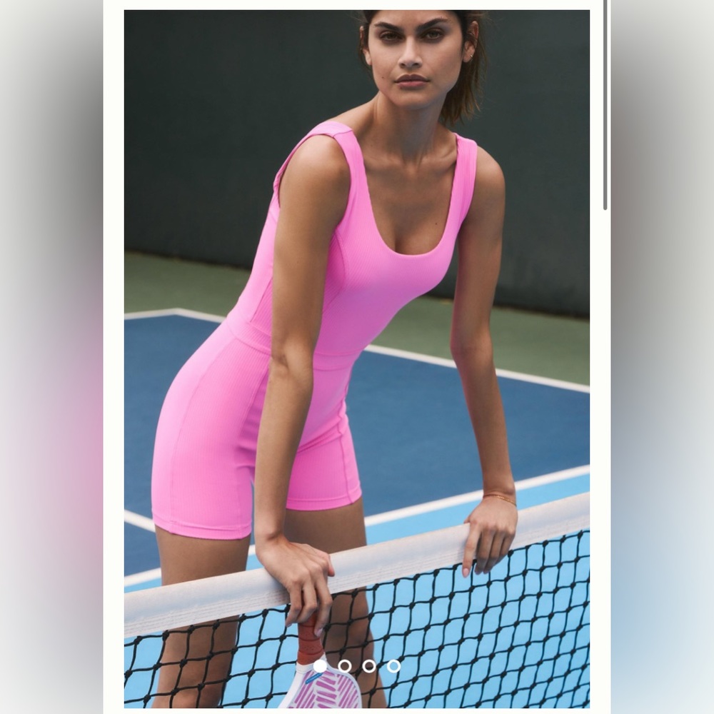 NWT ⭐️ Year of ours ribbed romper, hot pink, size L